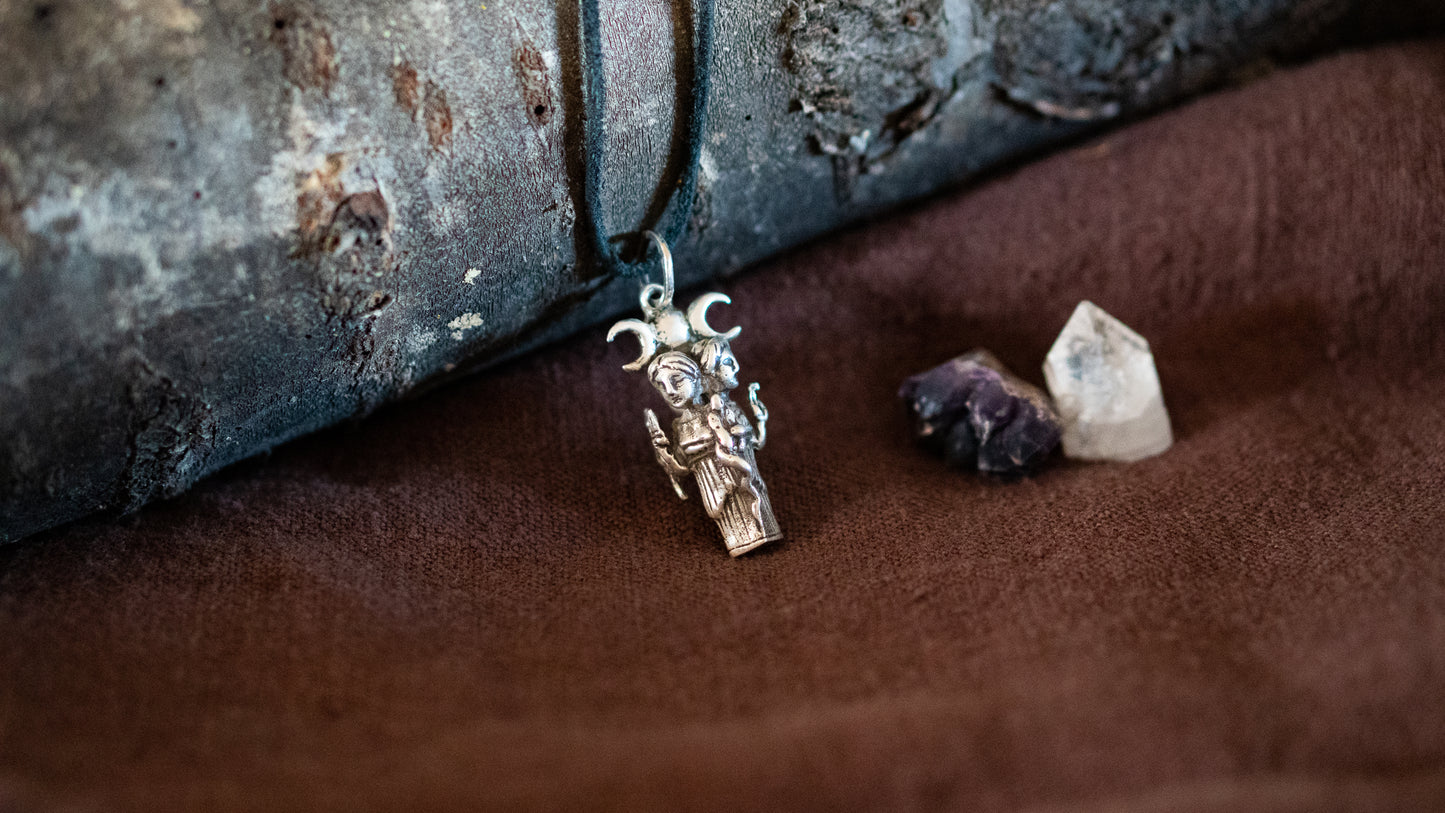 Hekate pendant - Sterling silver