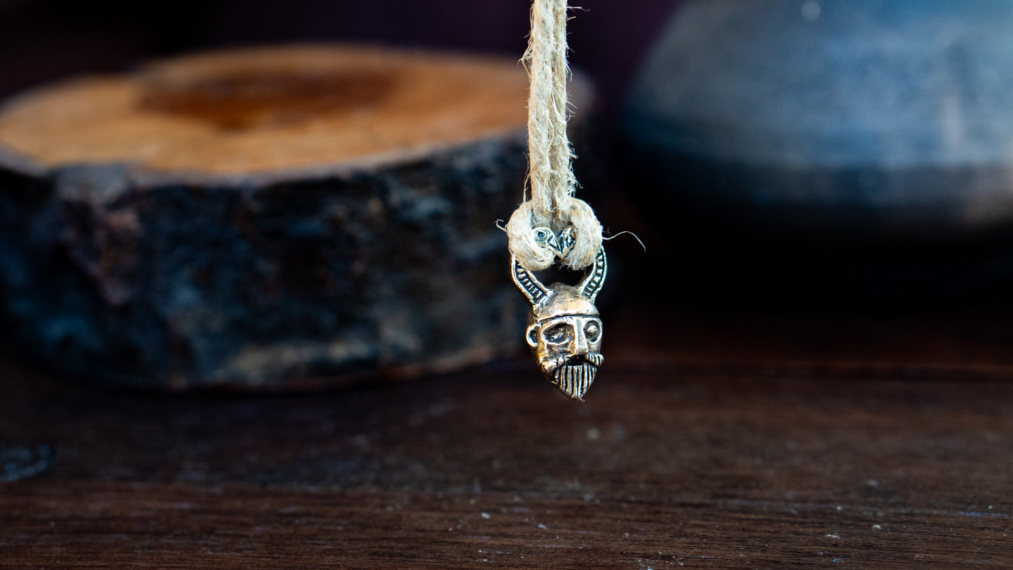 Pendentif tête d'Odin - bronze