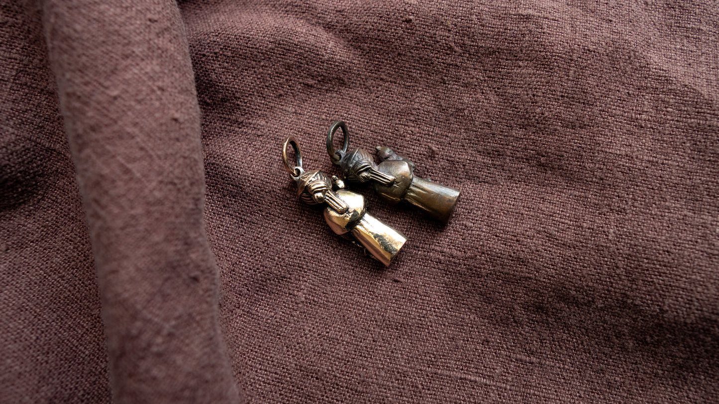 Frau/Dame Holle Pendentif Bronze