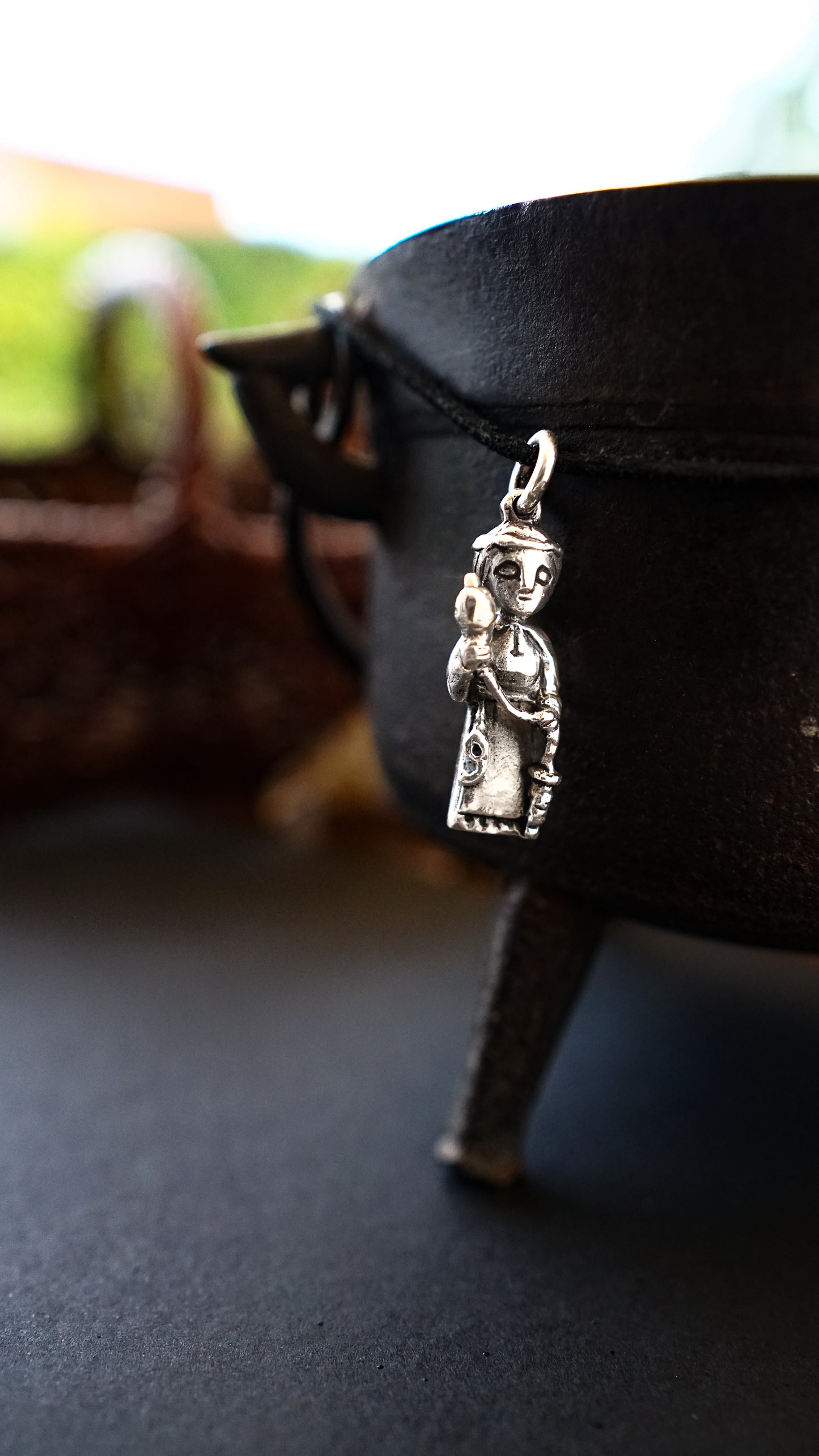 Frau Holle - Silver pendant - Ancient tales inspiration