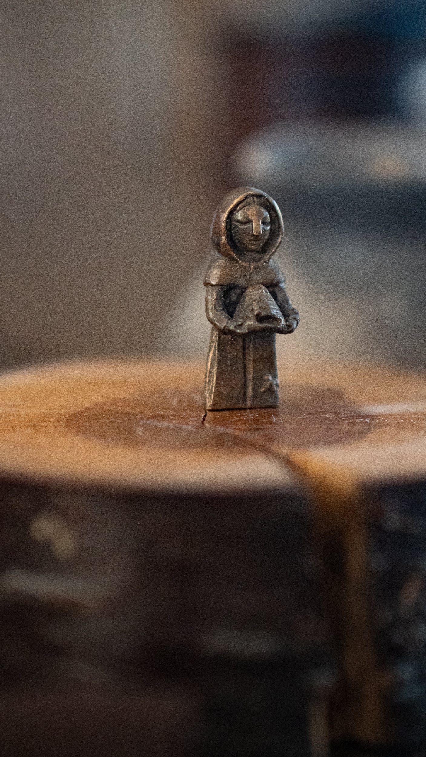 Gobnait figurine - bronze - inspiration