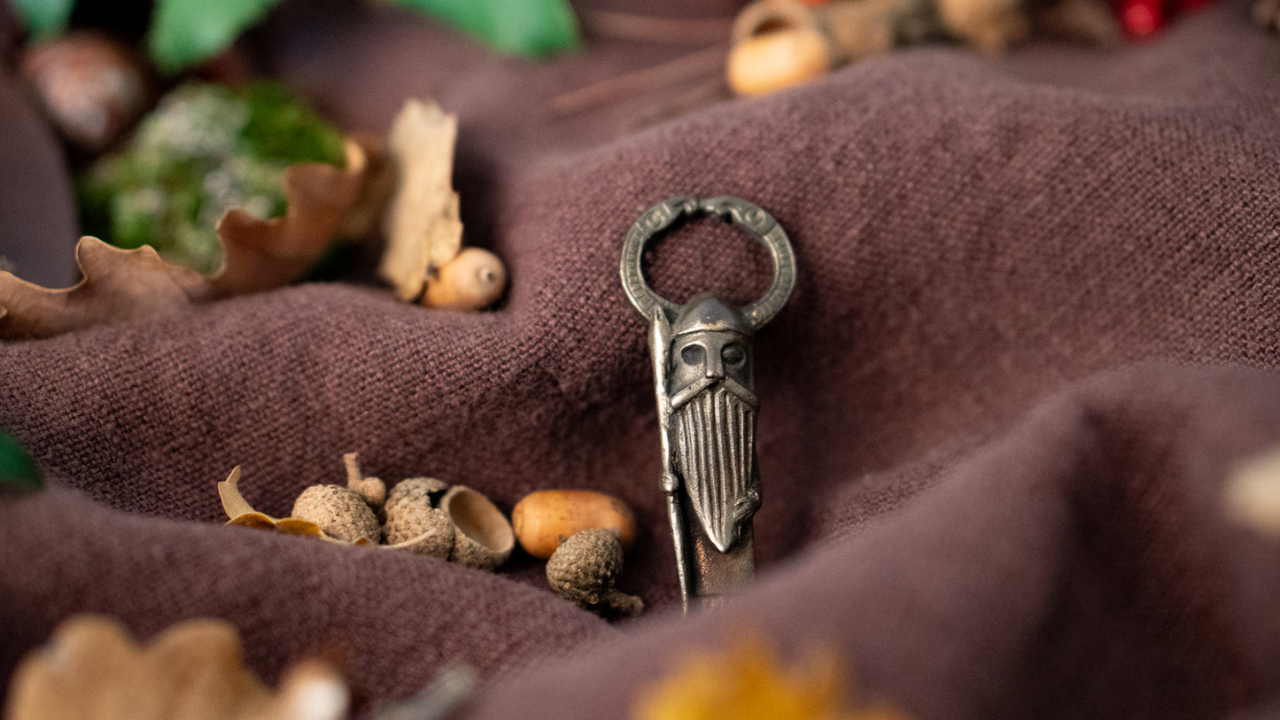 Odin bronze pendant - Inspired by Norse mythology