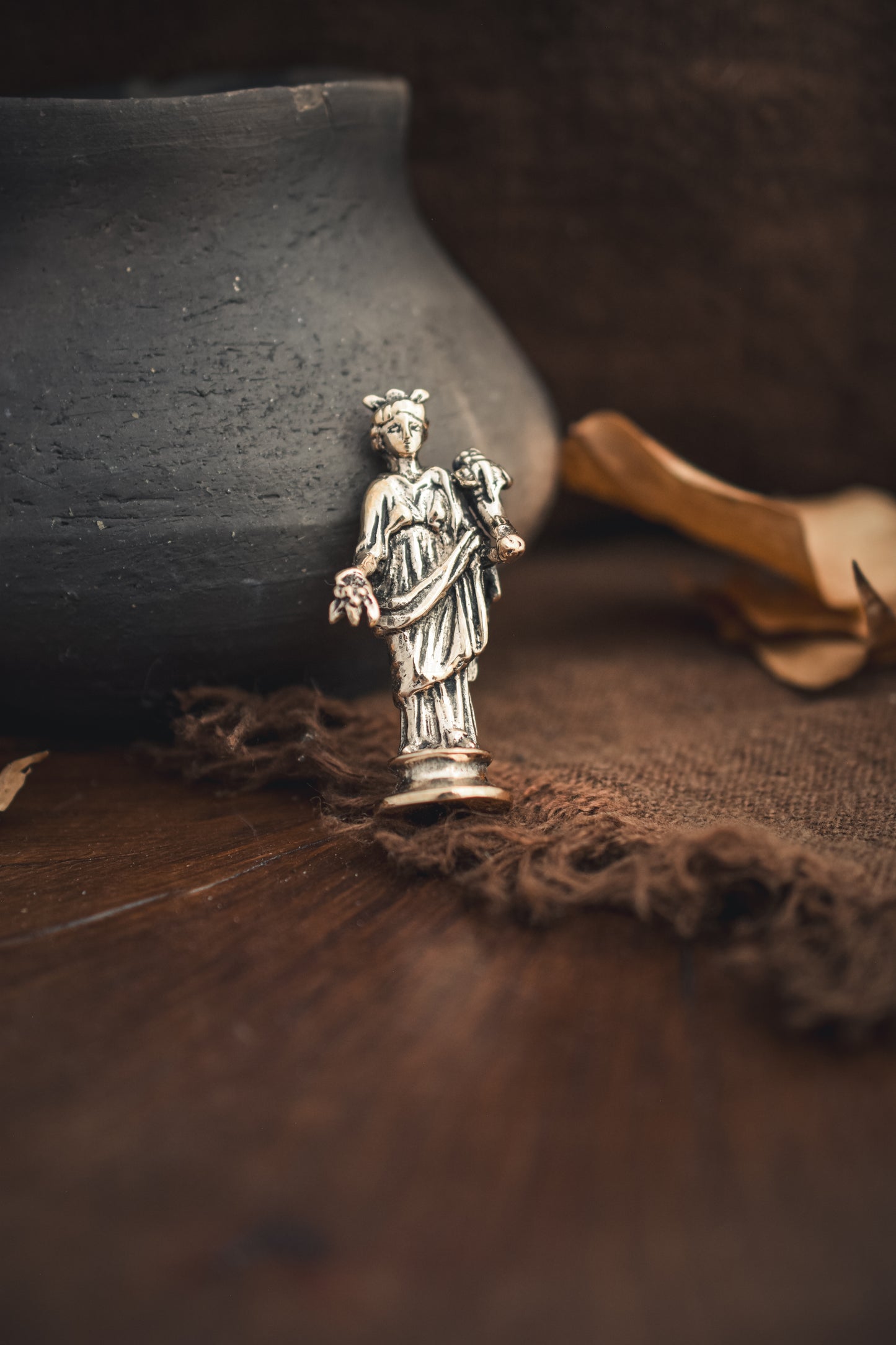 Rosmerta statuette en bronze - Déesse gallo-romaine d'abondance