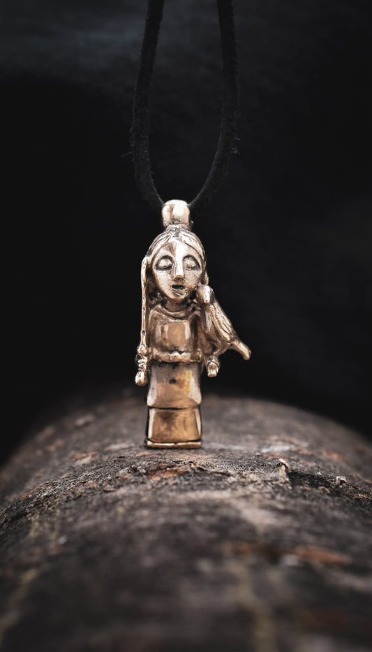 La Morrigane - pendentif inspirations mythes